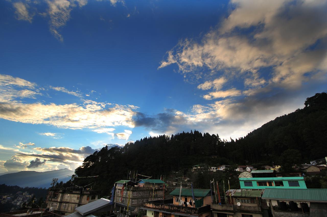 Hotel Tarayana Grand Gangtok Dış mekan fotoğraf